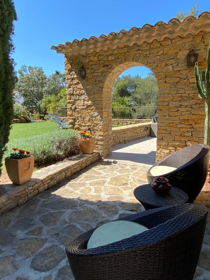 Une Pause En Provence 르보쎄 외부 사진